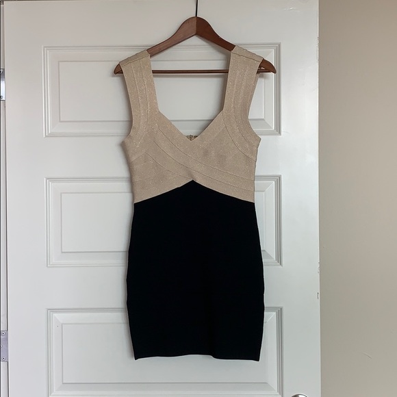 Brand new w/o tags Bebe dress, gold and black, M - Picture 1 of 5